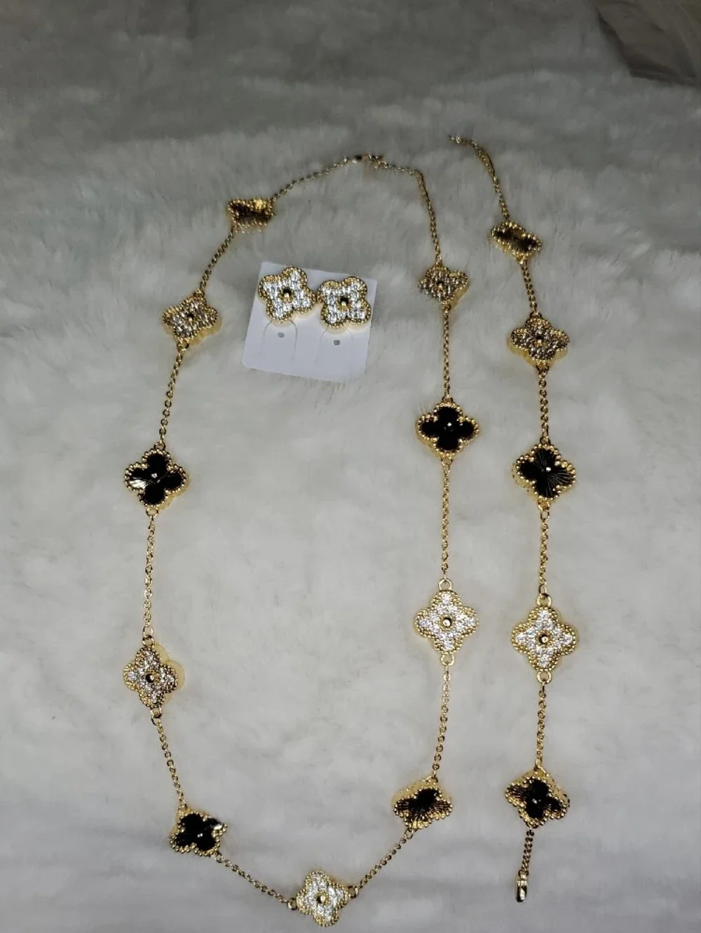 Gold and Black Floral Clover Necklace and Bracelet Set - Women's Jewelry